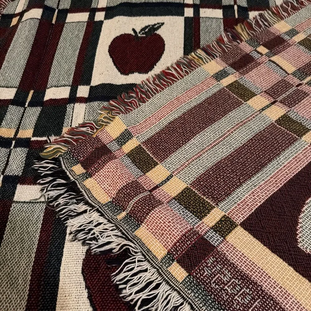 Apple Throw blanket red/green beige 68